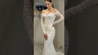 Saten Zarafeti Mi Yoksa Inci Detaylar Mı? Çimi Üğünhazırlıkları