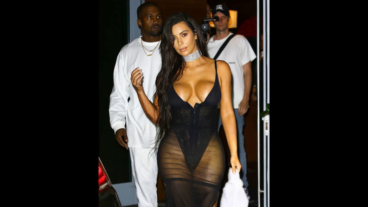 Kardashian wardrobe malfunction assured That kardashian wardrobe malfunction business!