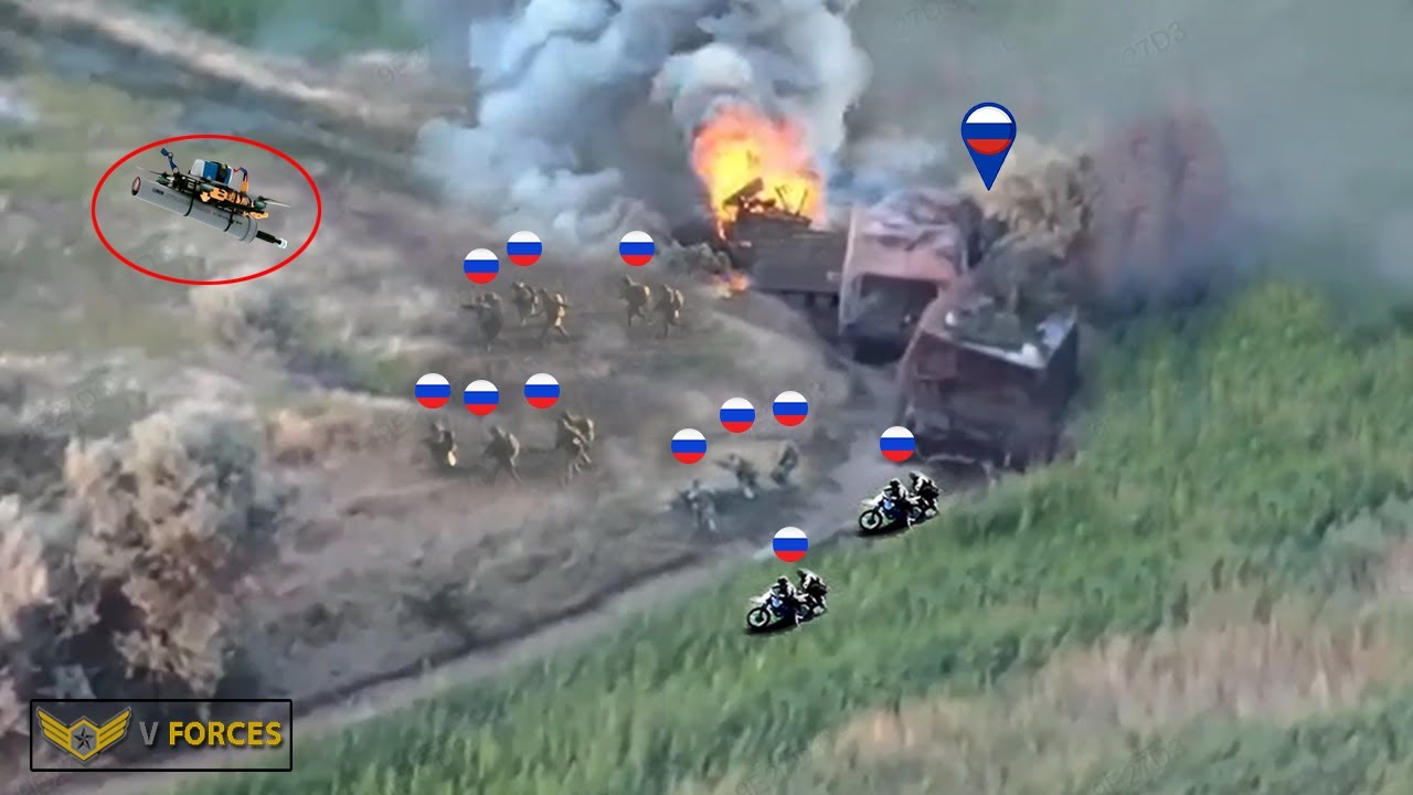 Ukrainian FPV drones brutally destroy Russian infantry convoy ...