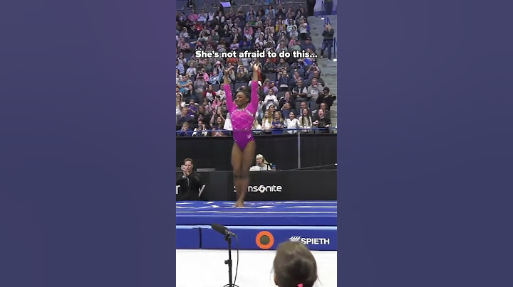 I'd probably do the same😂 #gymnastics #simonebiles #podium #bee