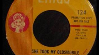 Video thumbnail of "The Romancers - She Took My Oldsmobile (1966)"