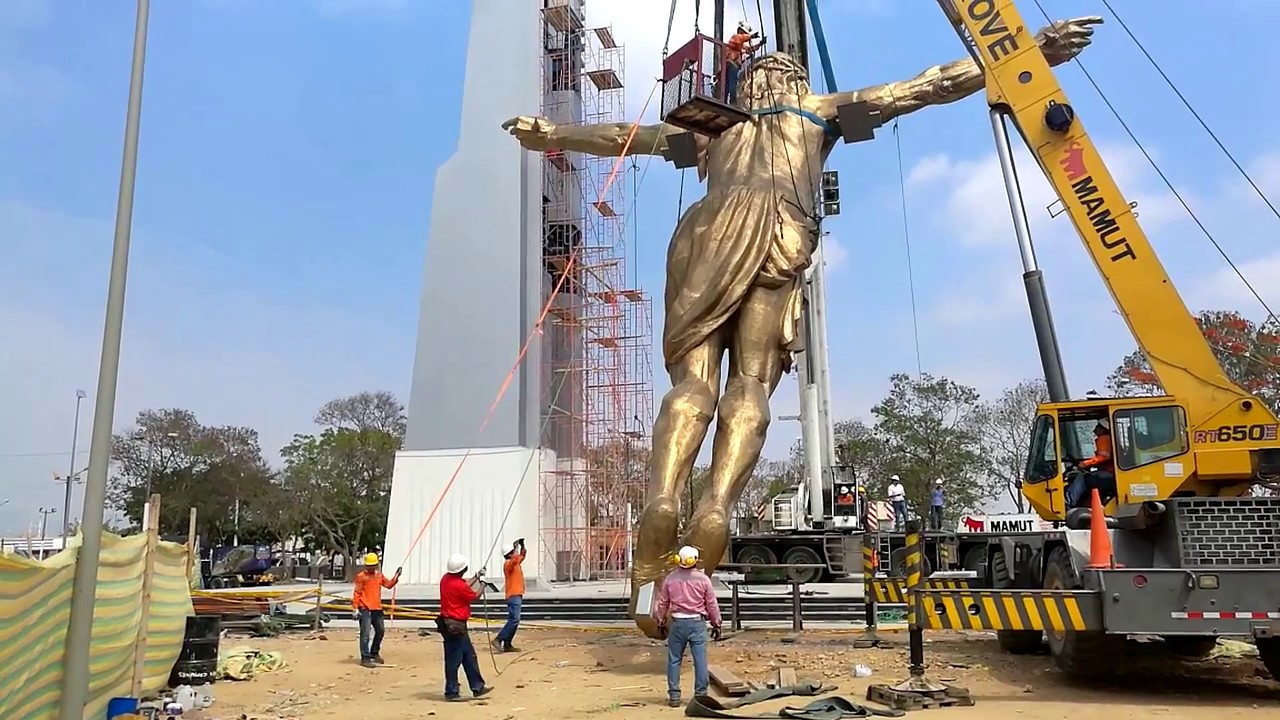 Viaje de la Escultura del Cristo del Consuelo desde Quito a Guayaquil