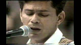 Video thumbnail of "Leandro & Leonardo Especial 1991 - É Por Você Que Canto"