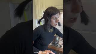 Едим дома. Юлия Высоцкая готовит французский салат. Пародия. Полная версия