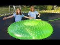 TRAMPOLIN vs RIESEN STACHEL WASSERBOMBE!