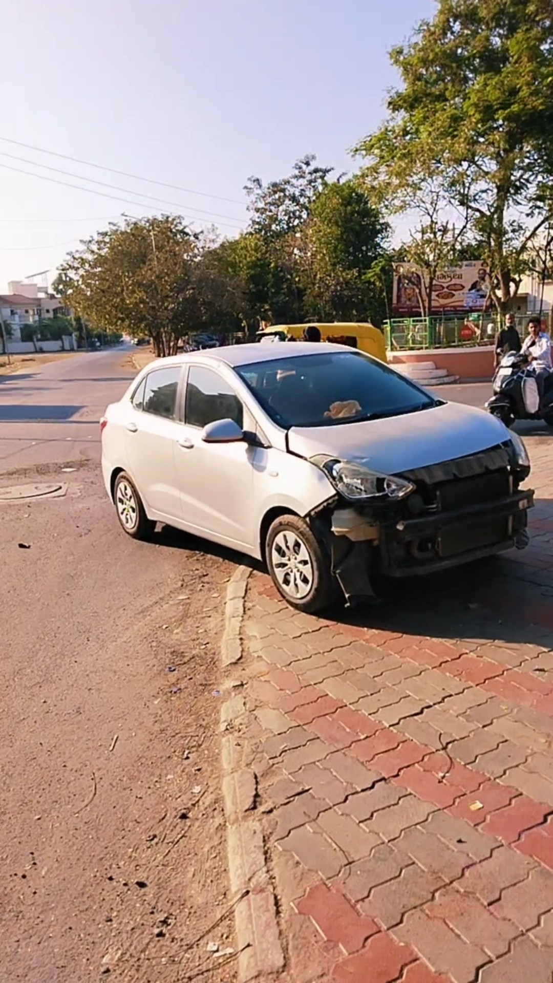 📱વ્હોટ્સએપ સ્ટેટ્સ📱 - ShareChat