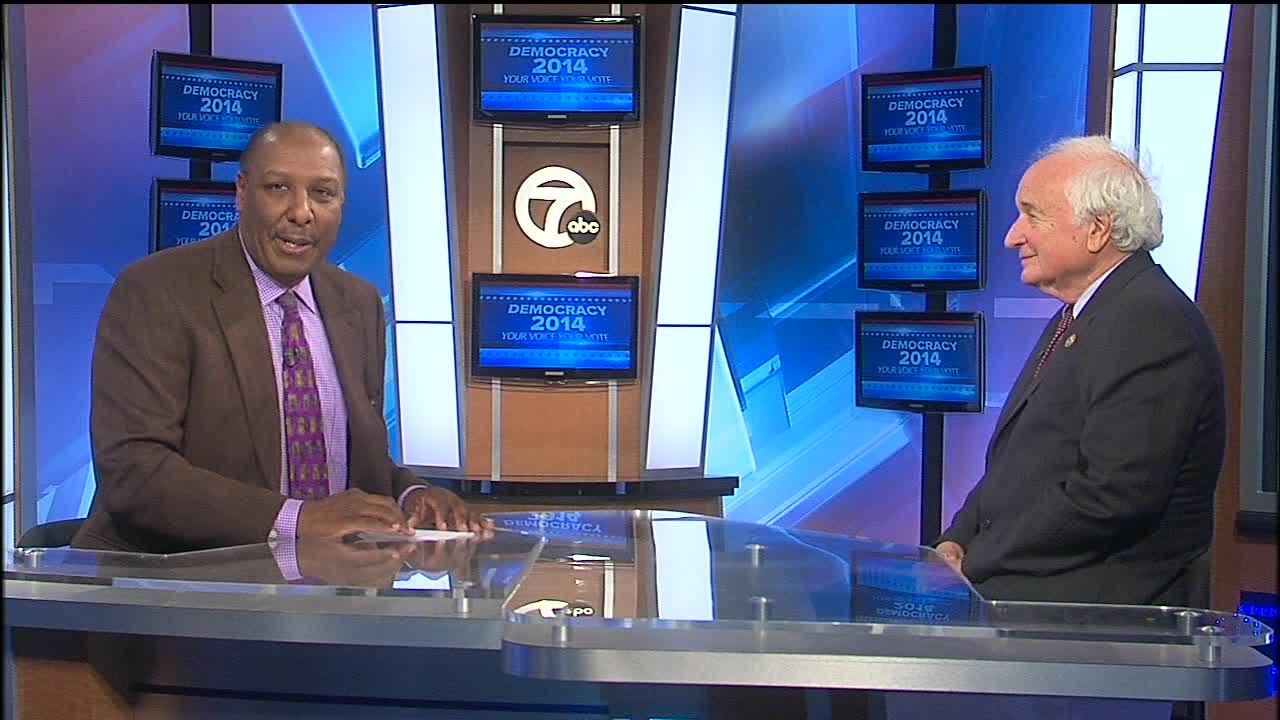 Sander Levin (D) - 9th Congressional District