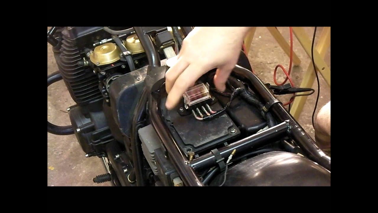 Xj650 Fuse Block Youtube On Suzuki RV 125 Wiring Diagram For Yamaha Xj 550 Wiring Diagram #40 At Yamaha RD 350 Wiring Diagram xj650 fuse block youtube on Suzuki RV 125 Wiring Diagram for yamaha xj 550 wiring diagram #40 at Yamaha RD 350 Wiring Diagram