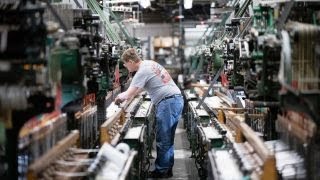 Where is the US wage growth?