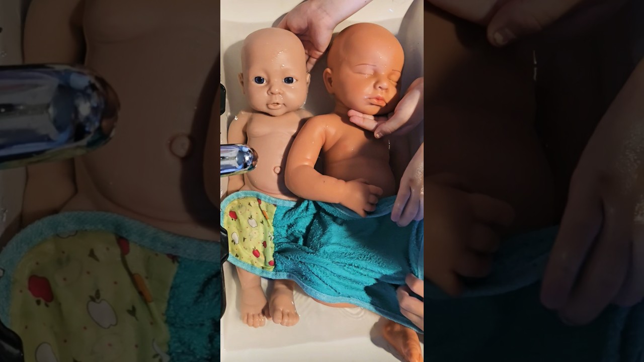 Bathing sunny and Archie #bathtime  #rebornbaby #siliconebaby #cute #babydoll