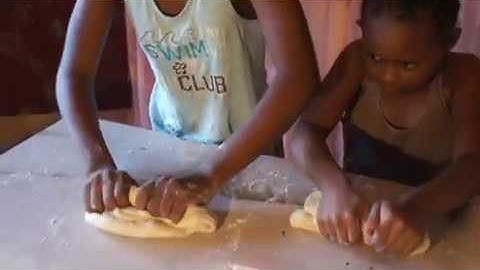 How to Make Play Doh || Easy No Cook Recipe || Glossed by Jade