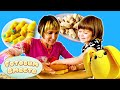 Бьянка и Маша Капуки готовят Рогалики для Лаки! - Вкусные и простые рецепты для детей. Видео игры