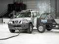 2007 Nissan Xterra side IIHS crash test