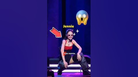 Paris Fans sings "ExtraL" for Jennie 😳🔥!! #jennie #blackpink #shorts #fyp #music #song #kpop #album