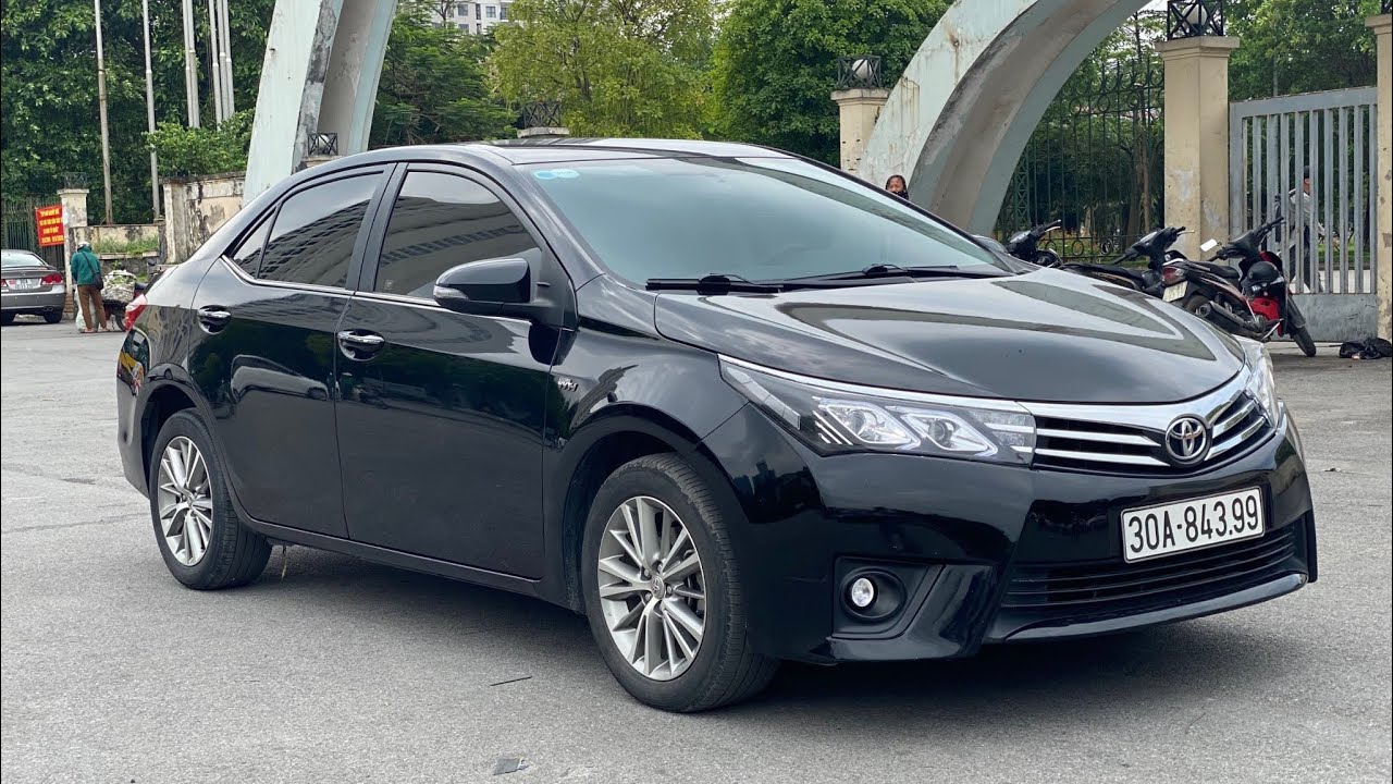 Giá xe TOYOTA Corolla Altis bản 18  20 năm 2015 2016