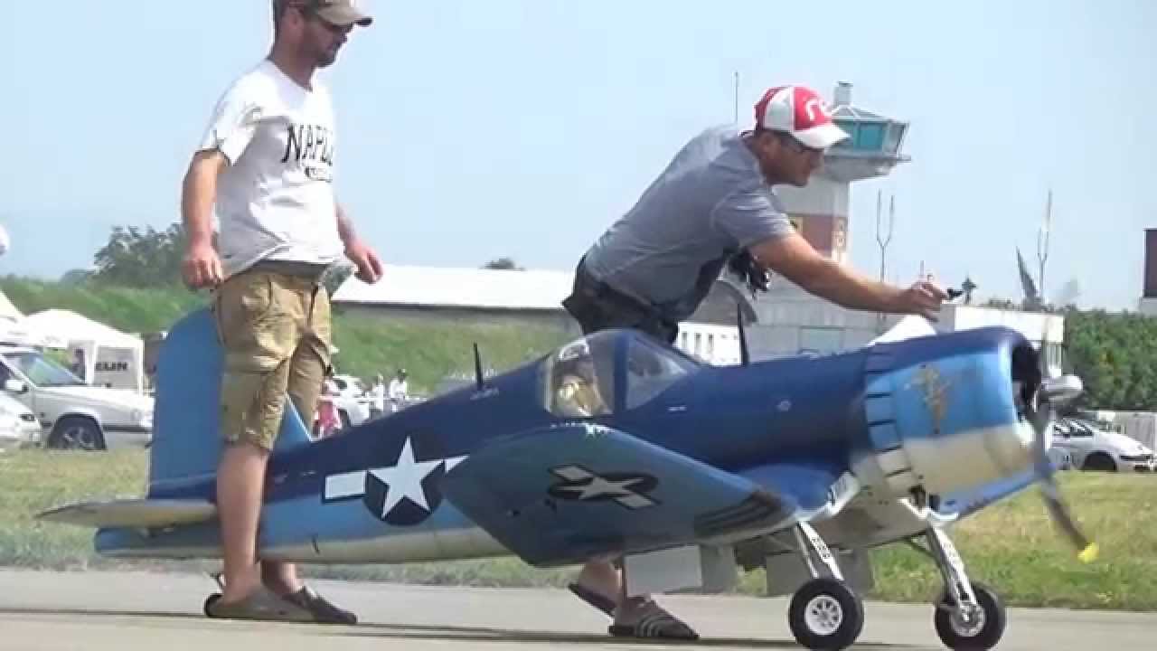 f4u corsair rc plane