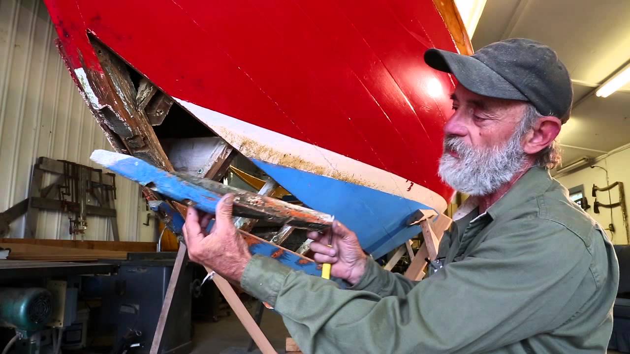 Part 1 - Wooden Boat Building - Reparing a leak on a 