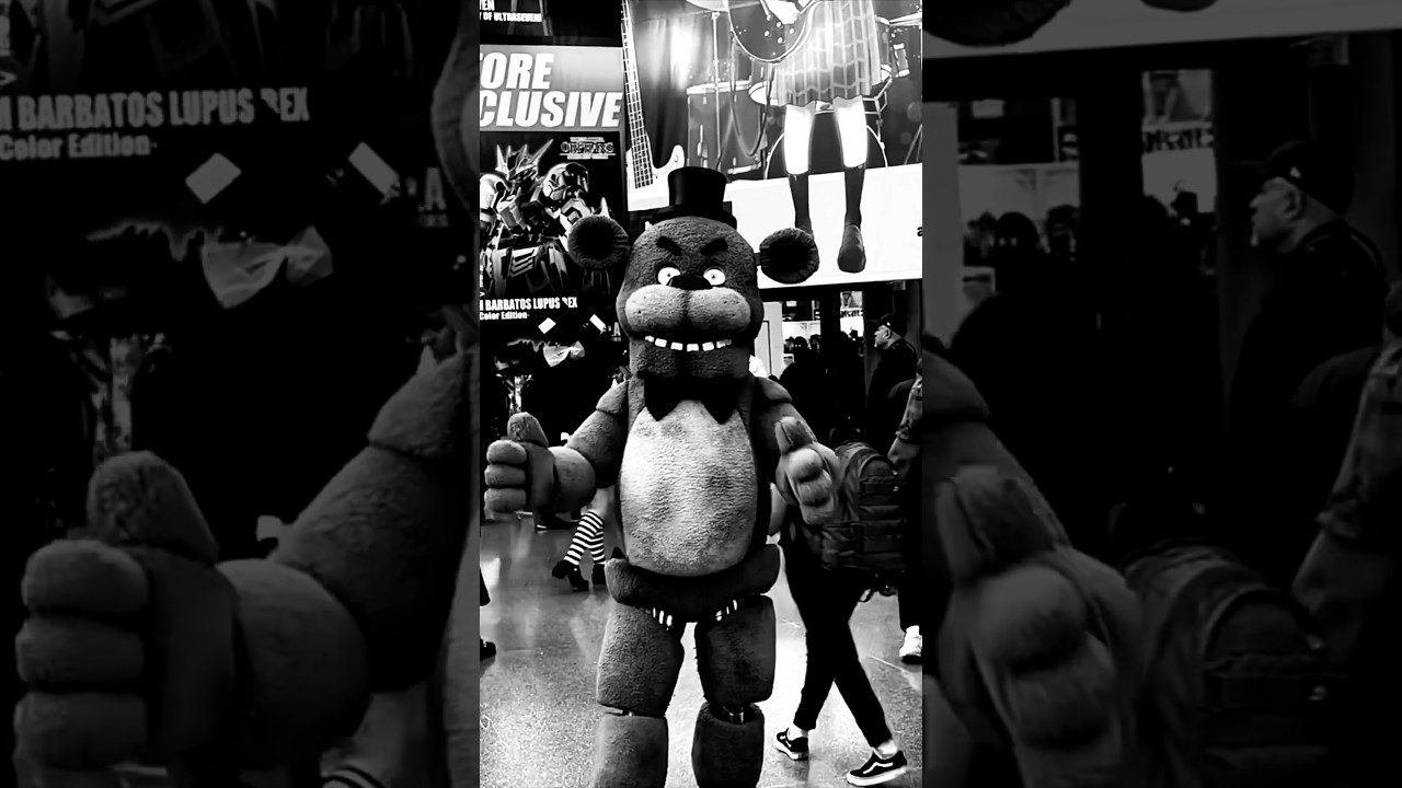 Neverland Cosplay on X: Nightmares at jet city comic show :3 Credit for  Nightmare Freddy&chica go to @ComplexCreature #fnaf #cosplay  #fivenightsatfreddys  / X