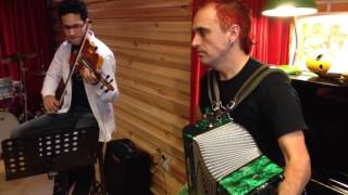 Aurresku En Jazz Cultural Theatre Of Bilbao Joshua Edelman, Yelsy Heredia