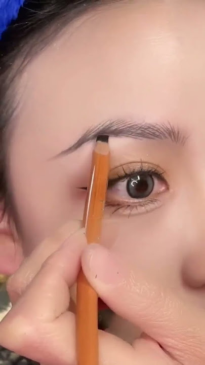 Simple Eyebrow thrush tutorial #eyebrowtutorial #makeuplook #makeup