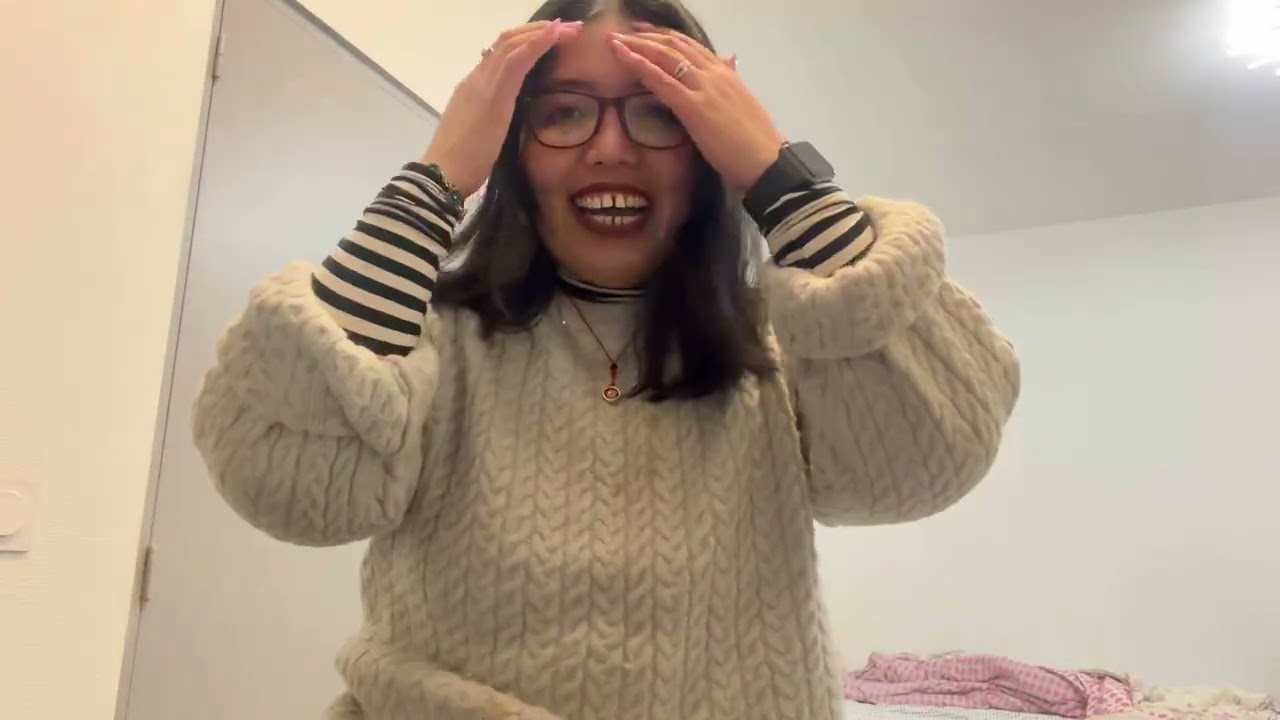 Beginning a new life : moving out with my frenchie😘😘