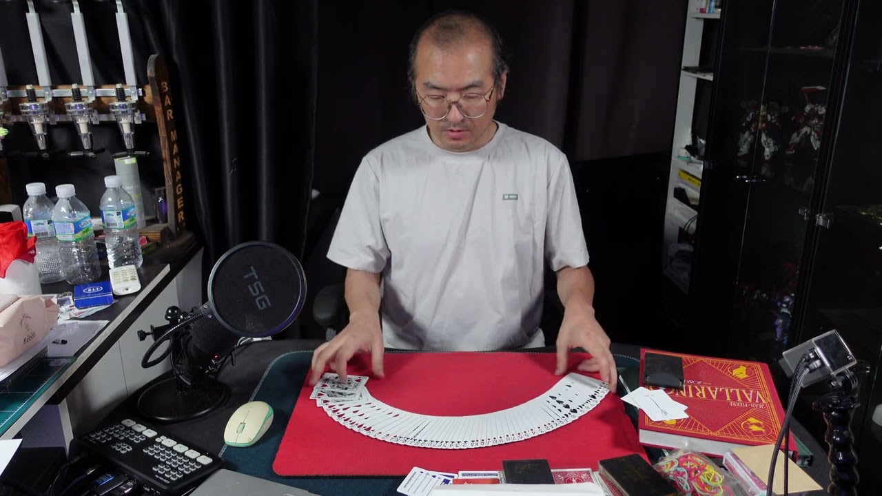 False Spread Shuffle - Jean Pierre Vallarino