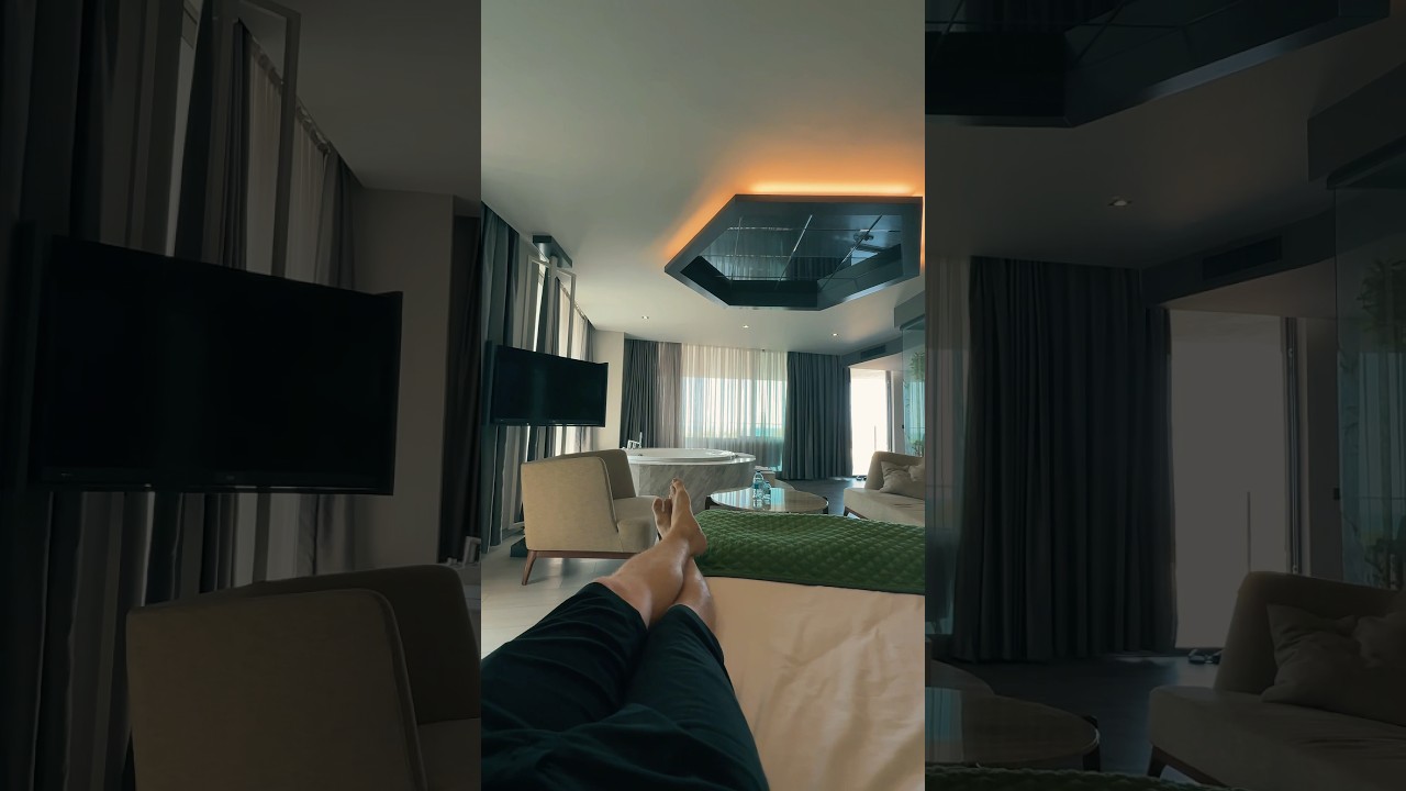 Easiest way to film yourself in the hotel 🤳😎