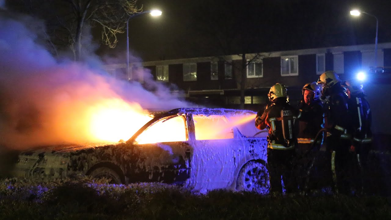 Hoogezand Auto uitgebrand op de Melkweg in Hoogezand YouTube