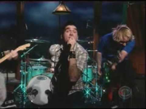 New Found Glory (+) 02. My Friends Over You