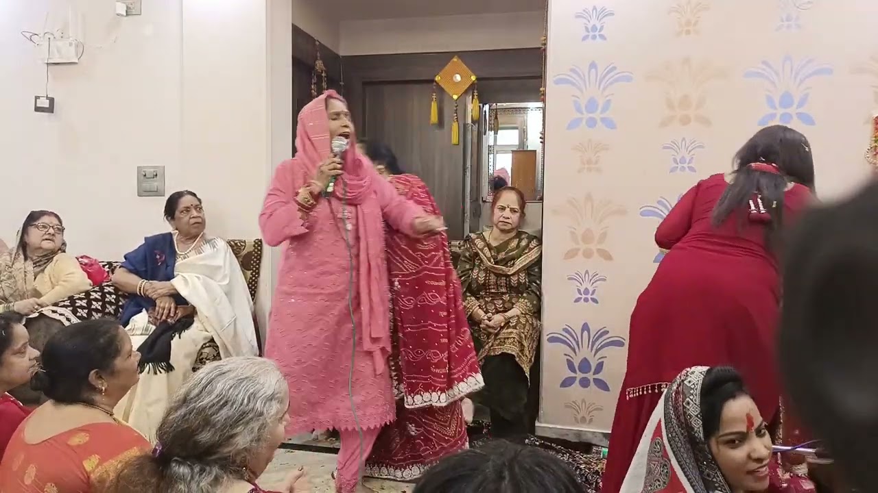 बहुत सुन्दर डांस के साथ भोलेनाथ भजन एकबार जरूर सुने आनंद ले और कमेंट में जरूर बताए कि भजन कैसा लगा