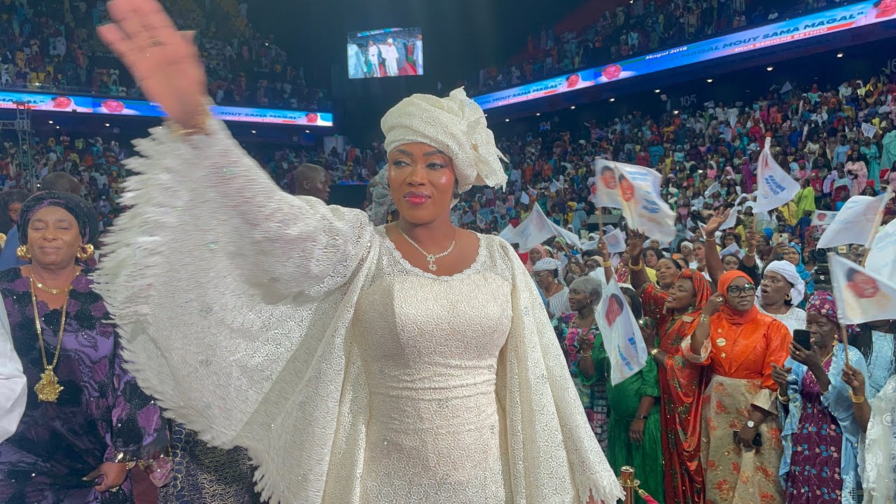 Dakar Aréna rempli de monde: L’arrivée mouvementée de Sokhna Aïda Saliou