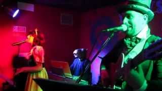 La spada nella roccia - Questo il mondo fa girar - DALLAZ @ TjmoryPub chords