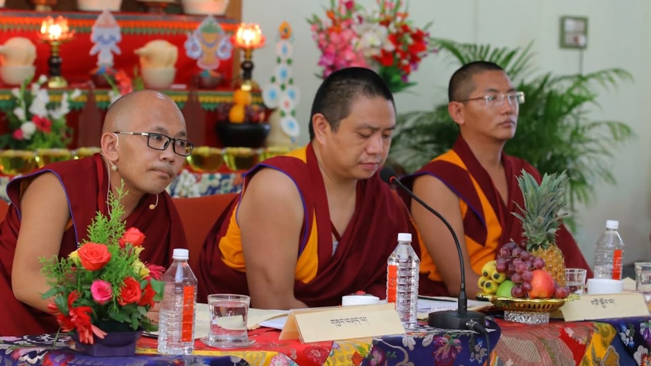 བརྗོད་གཞི།=ཤེར་ཕྱིན་ནས་བསྟན་པའི་རིགས་ཀྱི་སྐོར། གསུང་བཤད་པ།=མཁན་པོ་ངག་དབང་བློ་གྲོས། (སྨིན་གླིང་།)