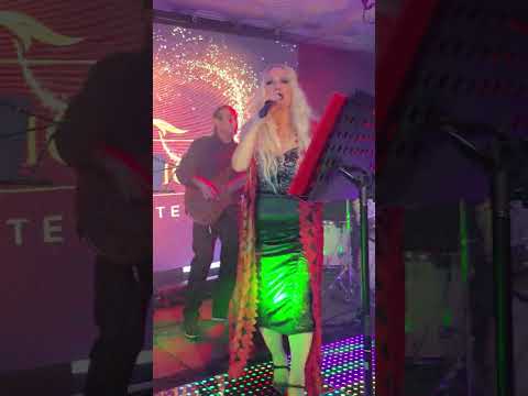 هلن عزیز تورنتو نوروز 1404 دوست دارم دزدکی دست تو رو بگیرم