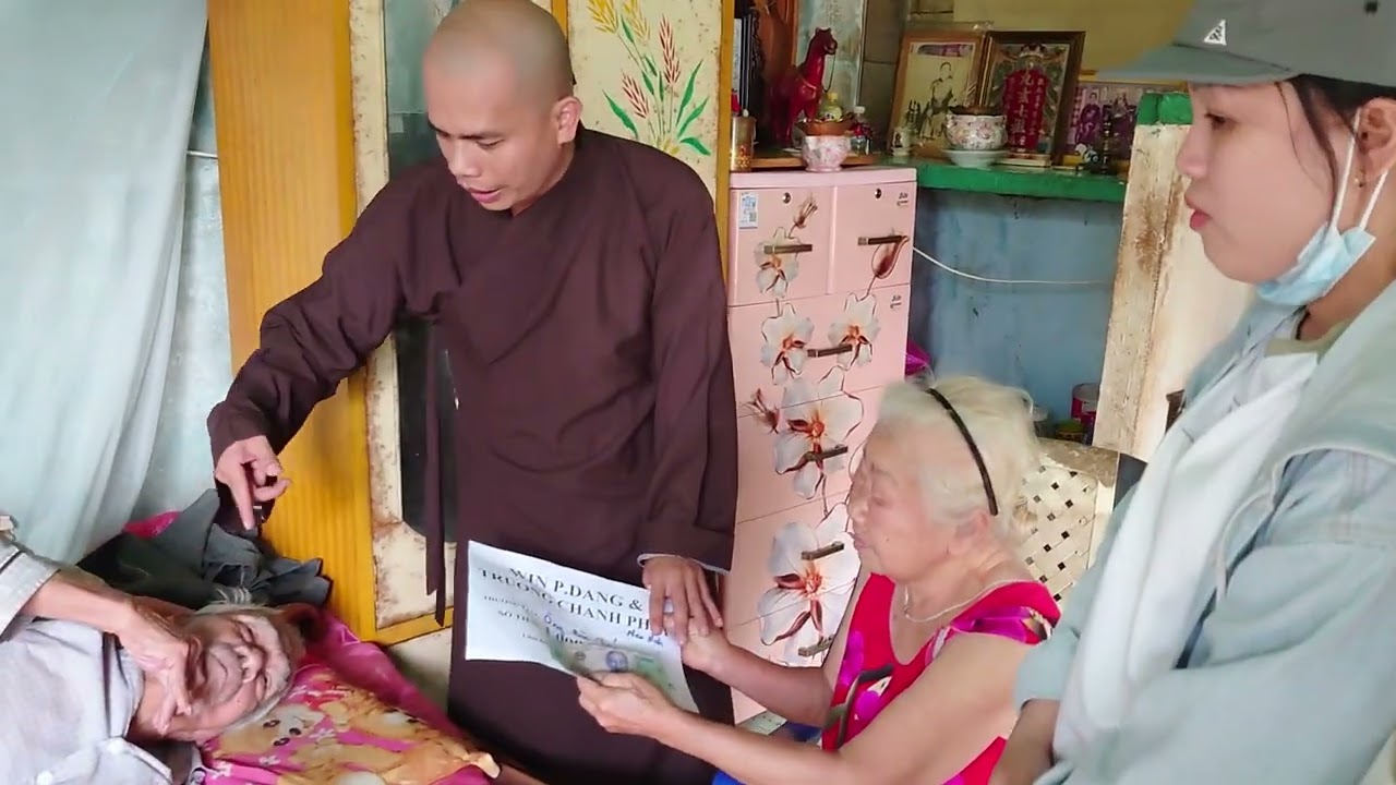 ÔNG BÀ TÁM  NEO ĐƠN VÀ BỆNH