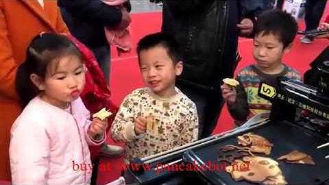 pancakebot in the show