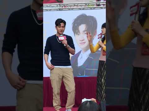 20180224周興哲高雄夢時代見面會3