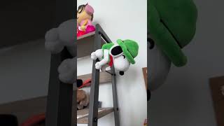 @Snoopy shoulder rider 🥺 #youtooz #snoopy #peanuts