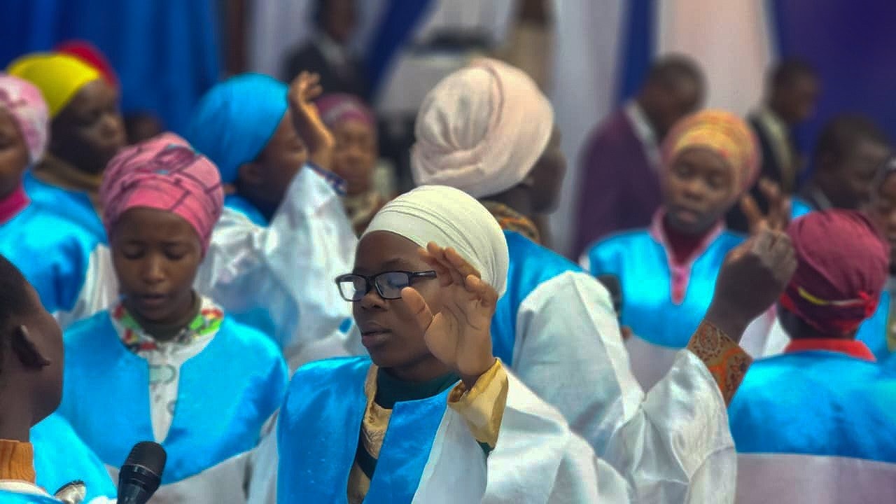 Mwokozi Yesu Tunakuabudu || Mwiki Main Altar