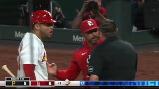 Full Willson Contreras gets so mad at the umpire that he throws his bat, hitting his own coach News