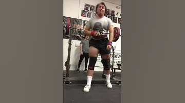 Squat 365 paused