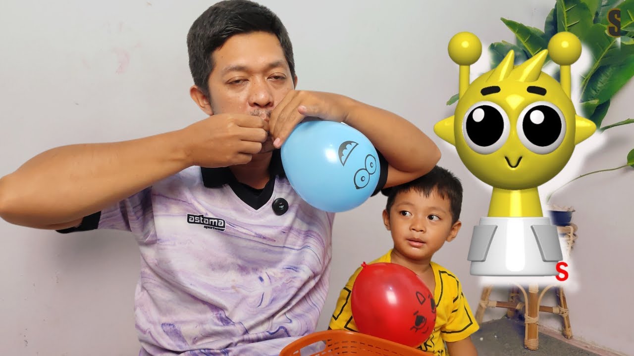Abdar bermain balon berwarna meniup balon warna warni sama dengan sprungky