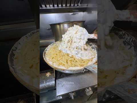 پاستا پاتوق خفن ترین تو ستارخان بین فلکه اول و دوم