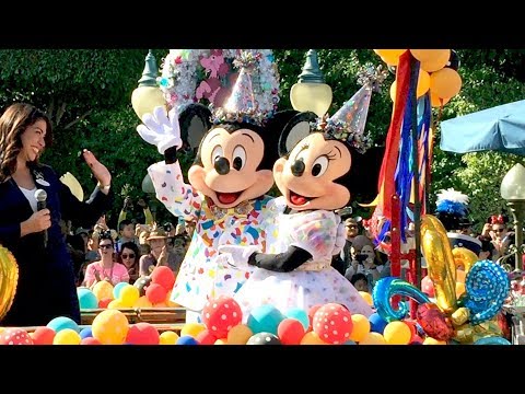 Видео: Дисниленд срещу Disney World: Smackdown Disney Parks