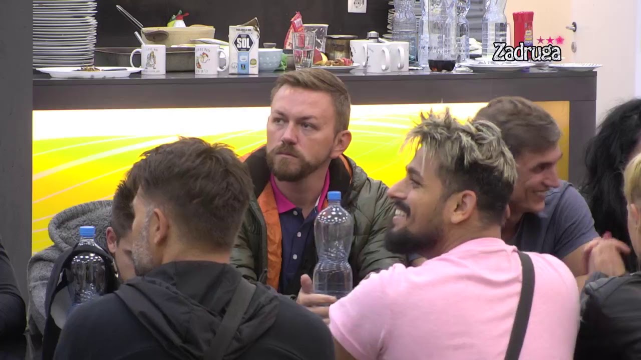 Zadruga 3 - Igra istine/Vladimir kaže da se sa Ivanom Krunić poljubio na ivici usana- 28.09.2019. hotmail