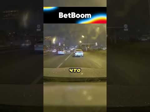 Она не умеет поворачивать направо ➡️🚗👧🏼