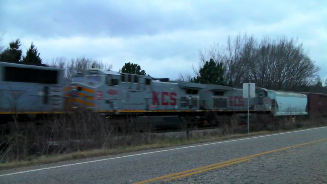 KCS 3929 (M-DASH) Newsome, Tx. © - YouTube