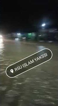 Banjir gemolong depan rsu yakssi gemolong Sragen