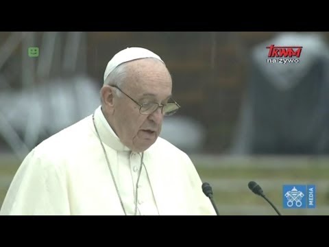 Wideo: Papież Franciszek Przyjmuje żonatych Księży