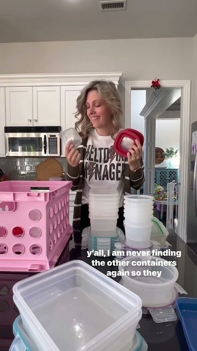 Organizing and adding baby bottles in my Pantry. Seeing how I like the new  system. Products linked. 